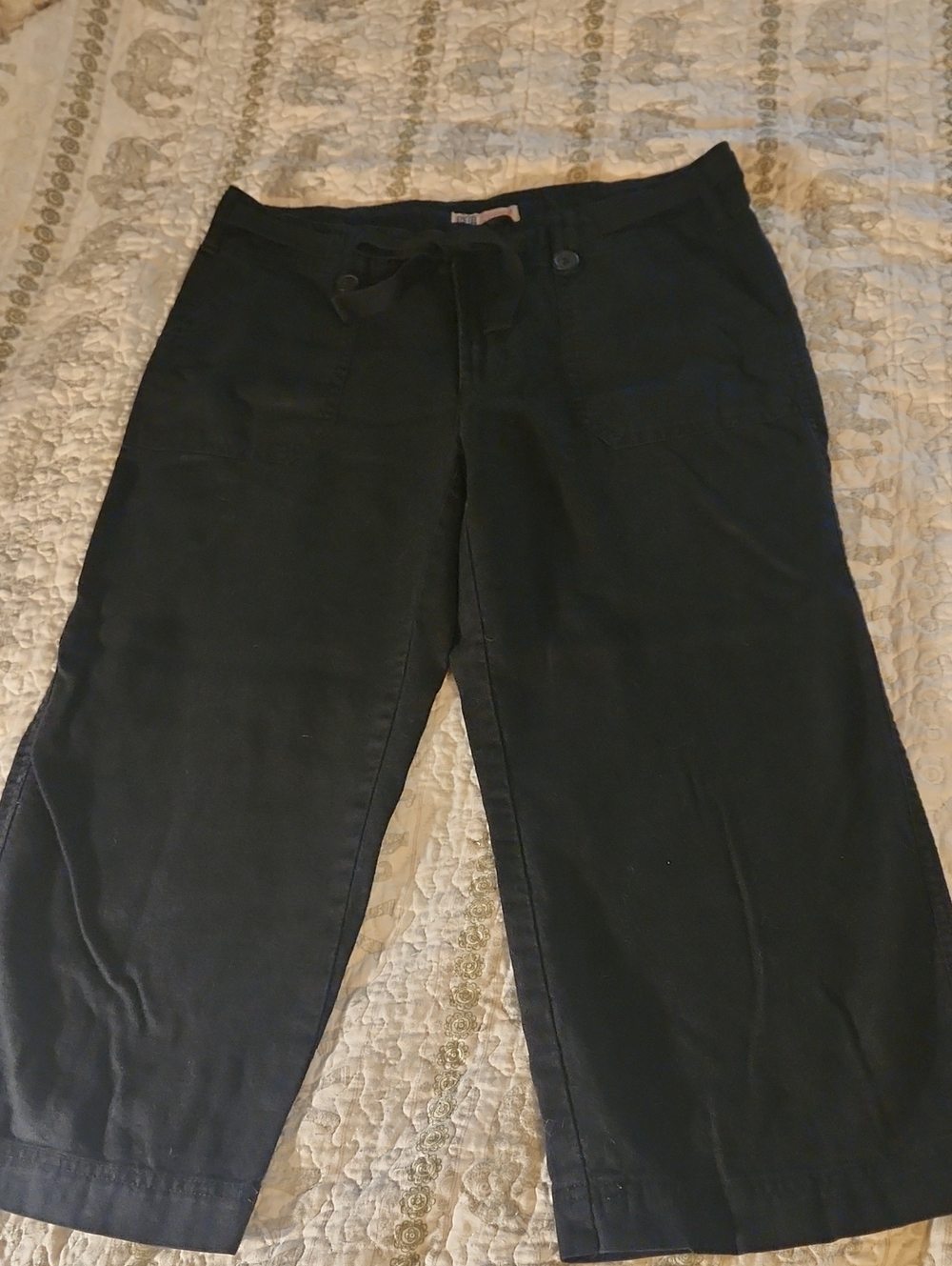 Faded Glory Linen Blend Black Capris